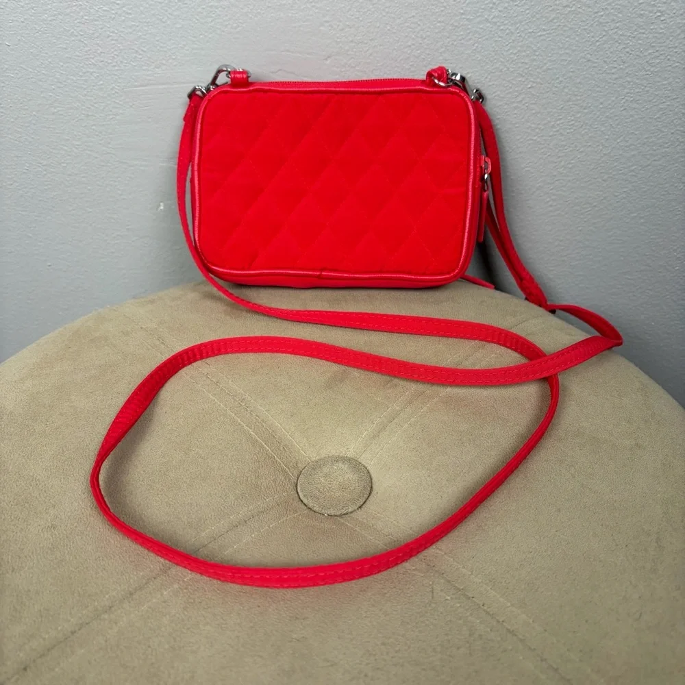 Vera Bradley On The Square Wristlet Crossbody Red Microfiber Quilted Purse EUC
